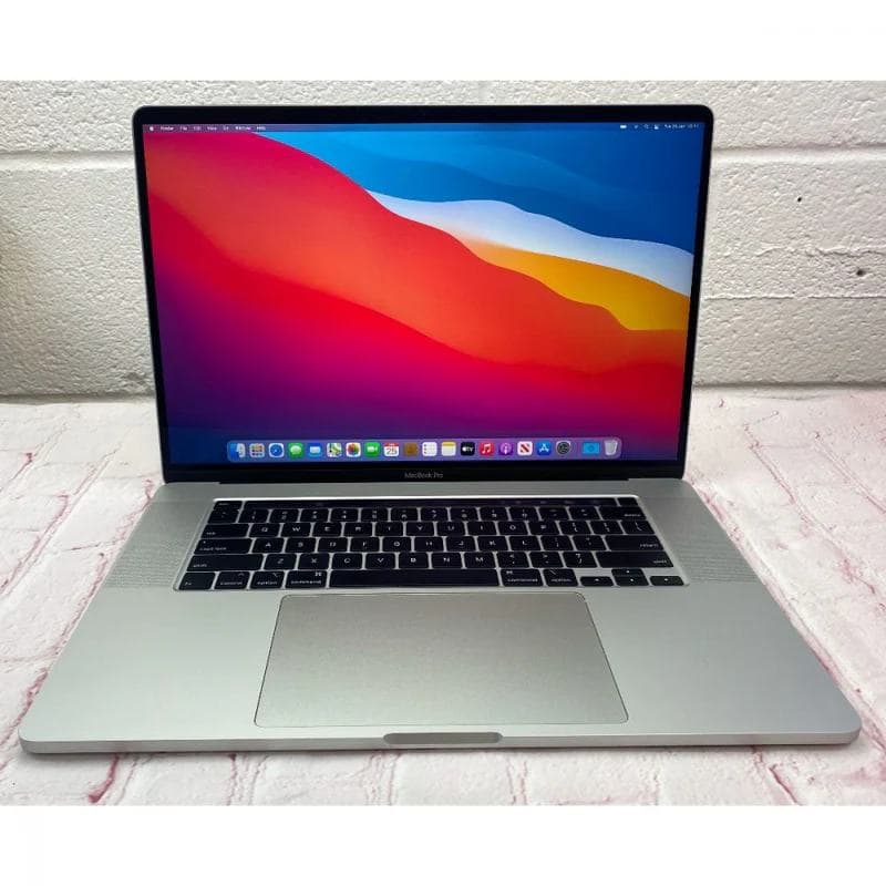 Macbook 15 pro 2019 i9 32GB  512 4Gb Graphics