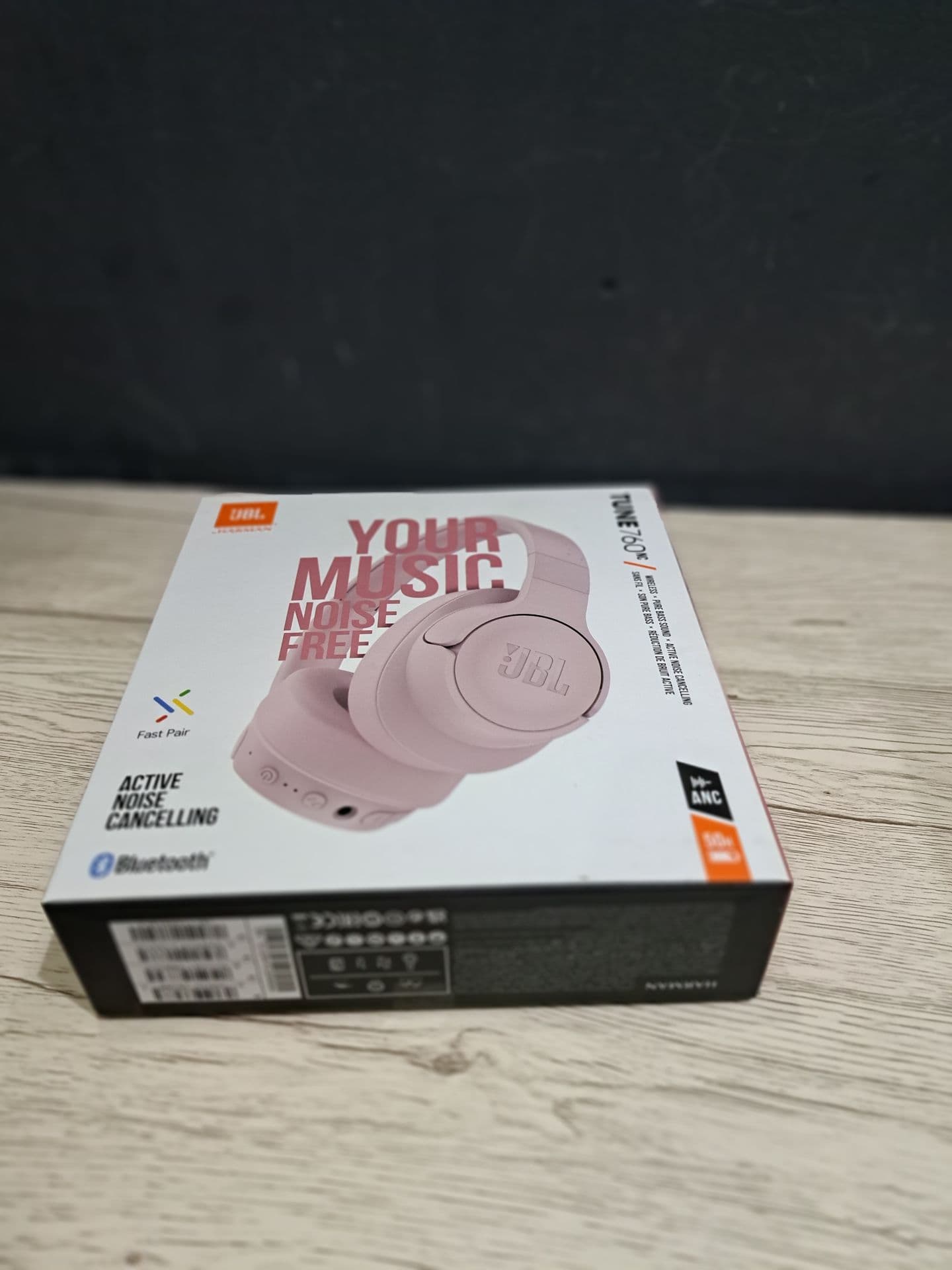JBL HAEDSET WIRELESS HEADPHONE CLEAR SOUND