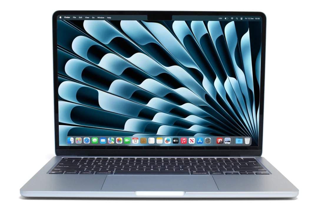 MACBOOKAIR M4 13.6 -INCH 16GB RAM 512GB SSD (SKYBLUE)